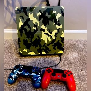 Sony ps4 limited edition 1 tb its army green !